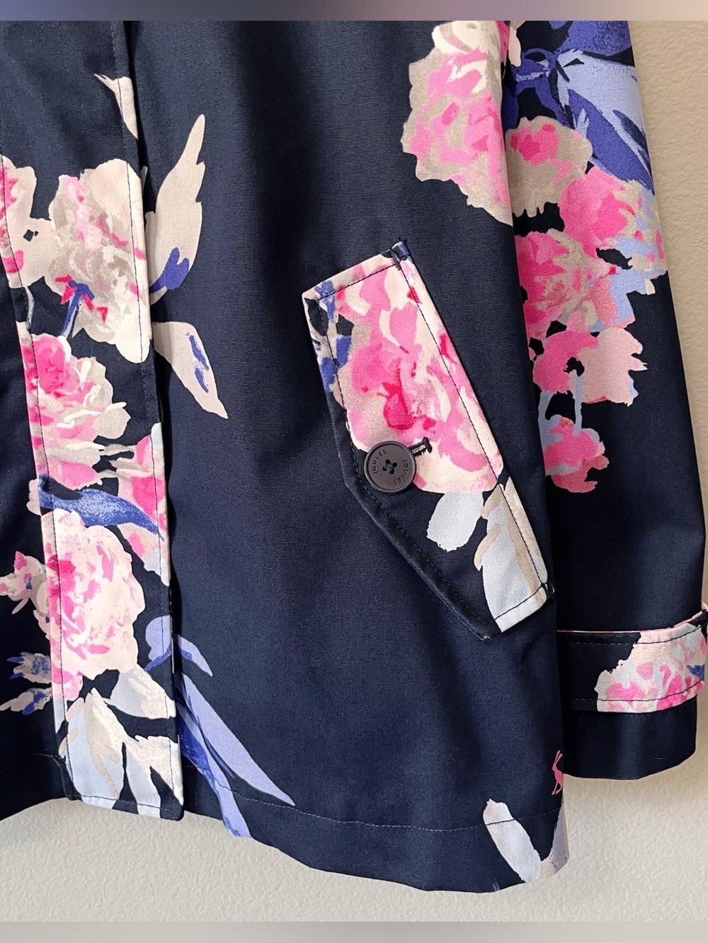 Joules Women's Size 6 Coast Print Waterproof Rain Jacket French Navy Blue Bloom - Picture 3 of 10
